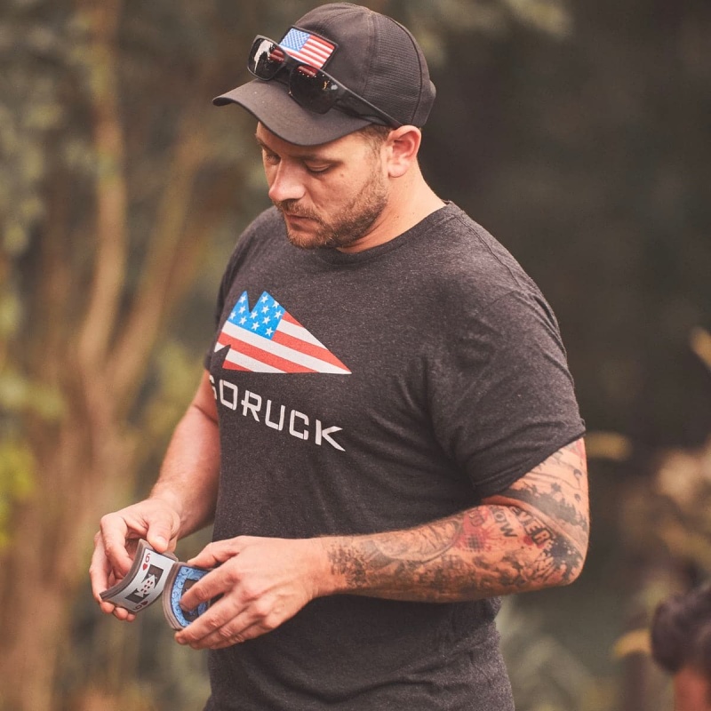 Black Goruck USA Men's T-Shirt | CA-ISQ-041925